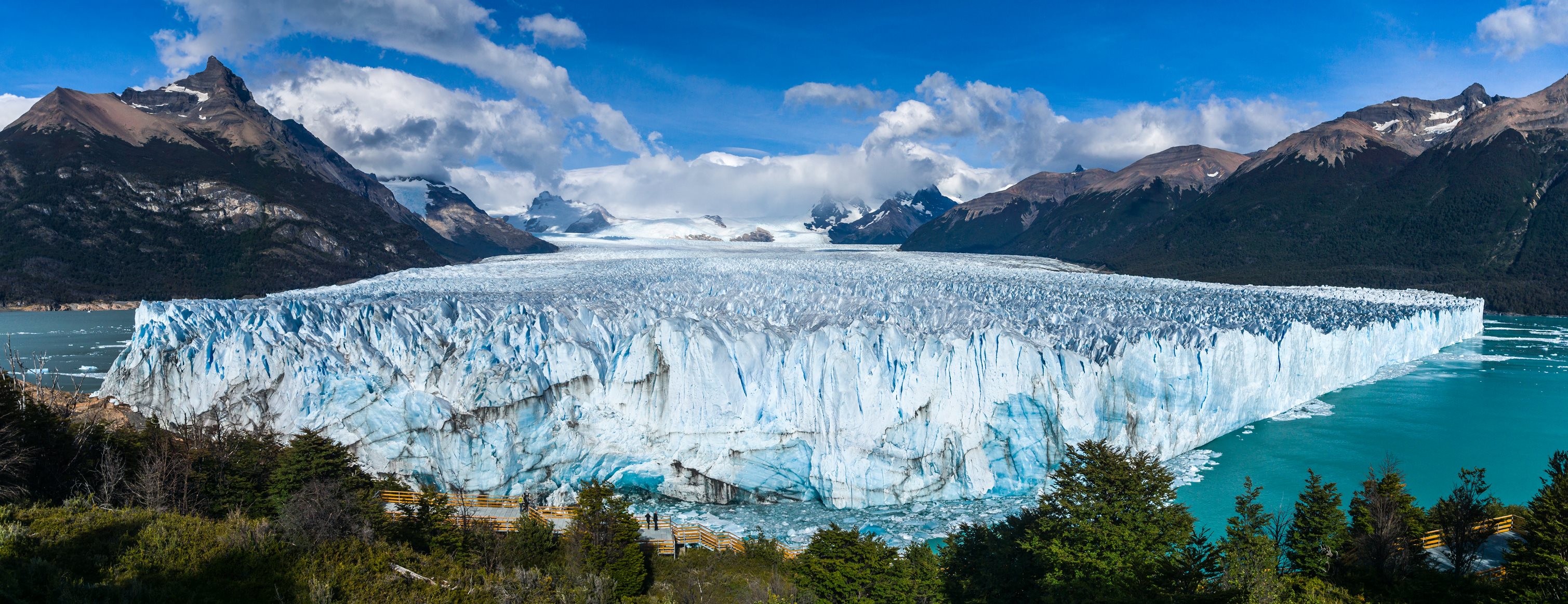 엘 칼라파테 페리토 모레노 빙하, 출처 Getty Images.jpg